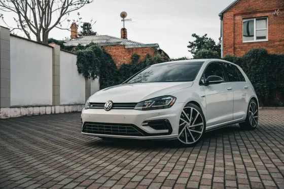Volkswagen Golf 2021 Астана